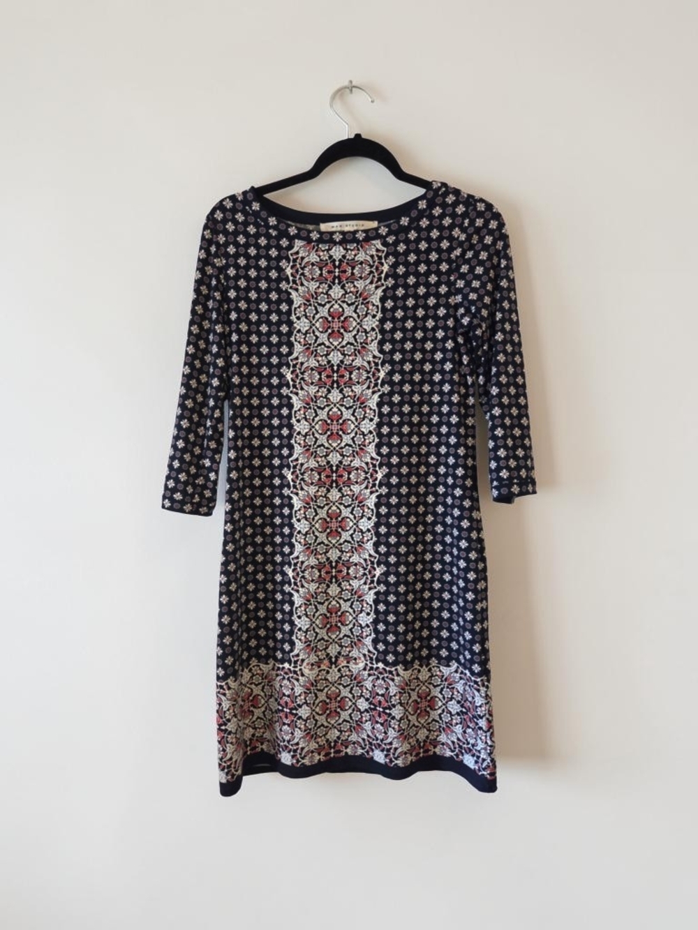 Max Studio Navy Floral Border Shift Dress